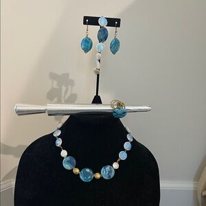 Elegant Blue and Gold Jewelry Set